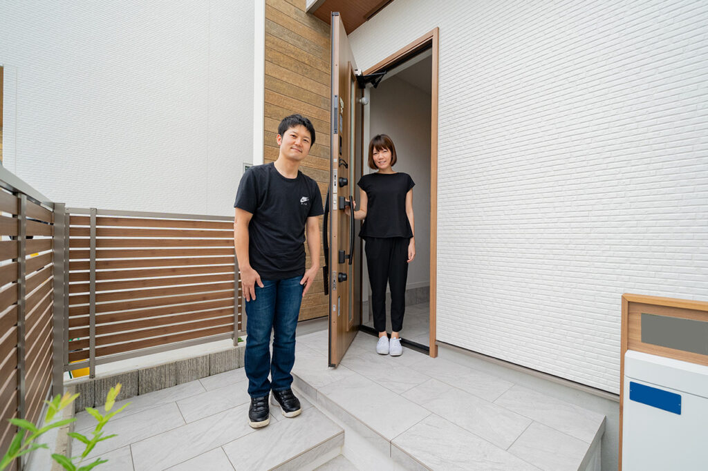 大好きな車やバイクいじりができる素敵な家