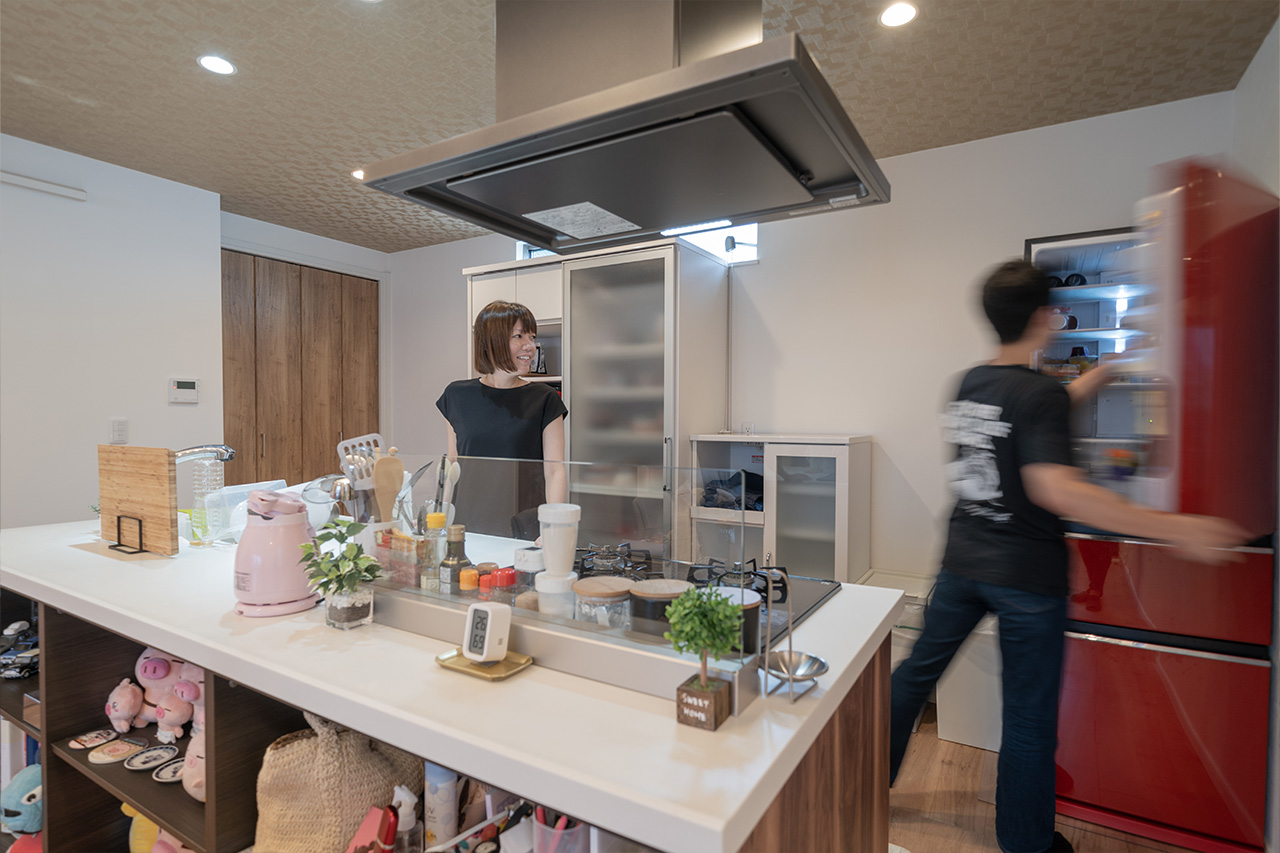 大好きな車やバイクいじりができる素敵な家