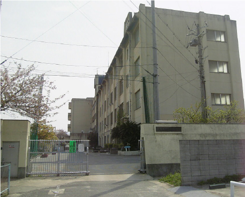 大阪市立 亀井中学校